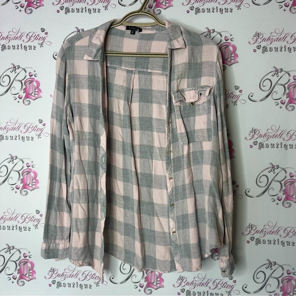 Dynamite Gray and pink Casual Button Down Shirt plaid